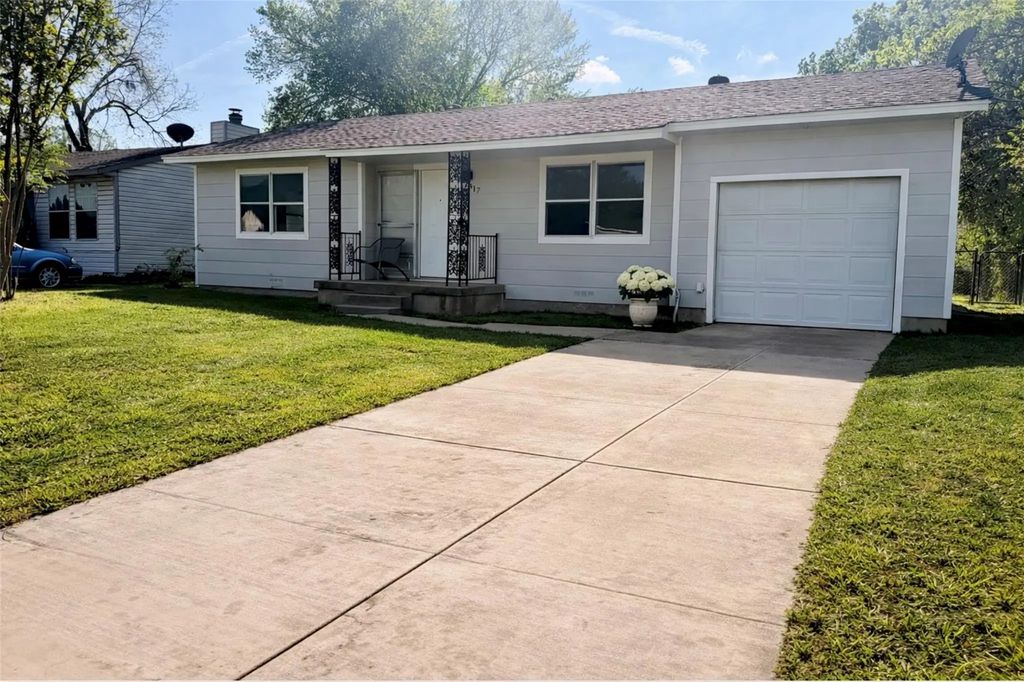 1817 N Nursery Road, Irving