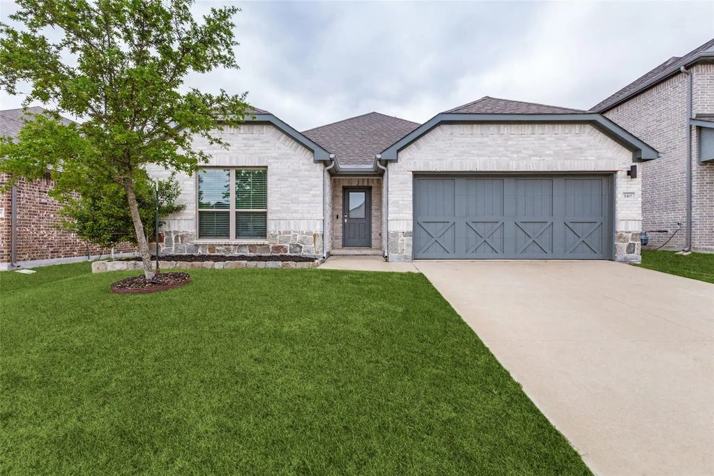 140 Chase Creek Drive, Lavon