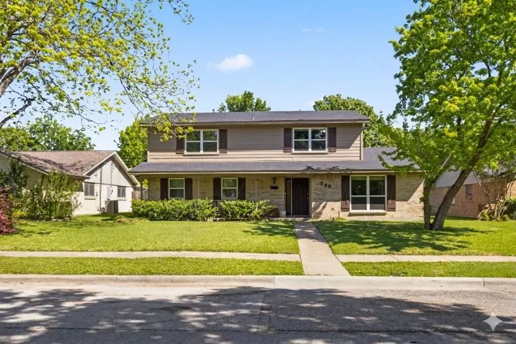 738 Kingswood Avenue, Richardson