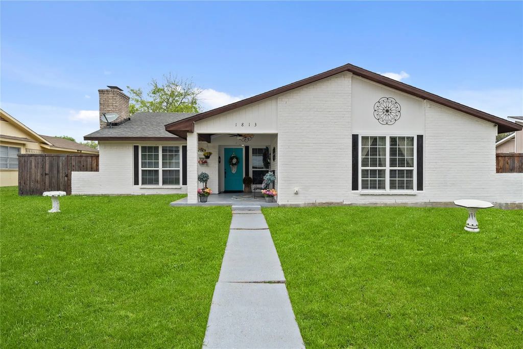1813 Cripple Creek Drive, Garland
