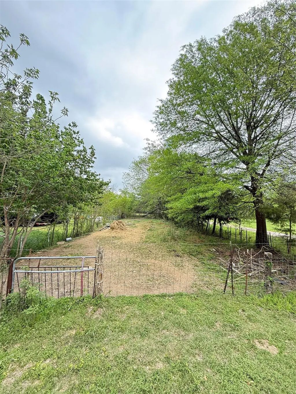3300 Middlefield Drive, Dallas