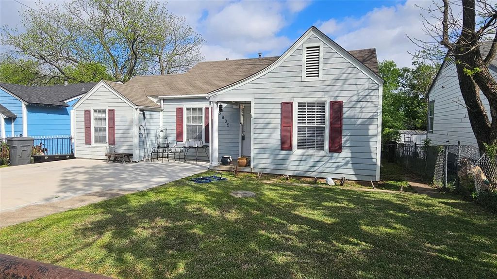 2835 Aster Street, Dallas
