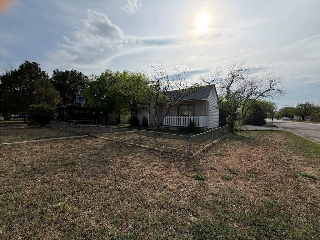 1350 Lillius Street, Abilene