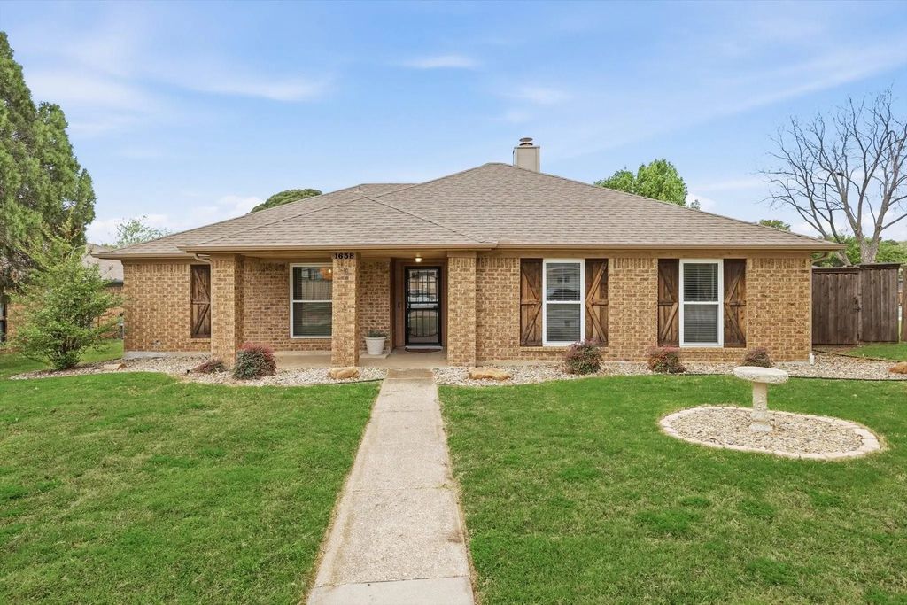 1638 Sunswept Terrace, Lewisville