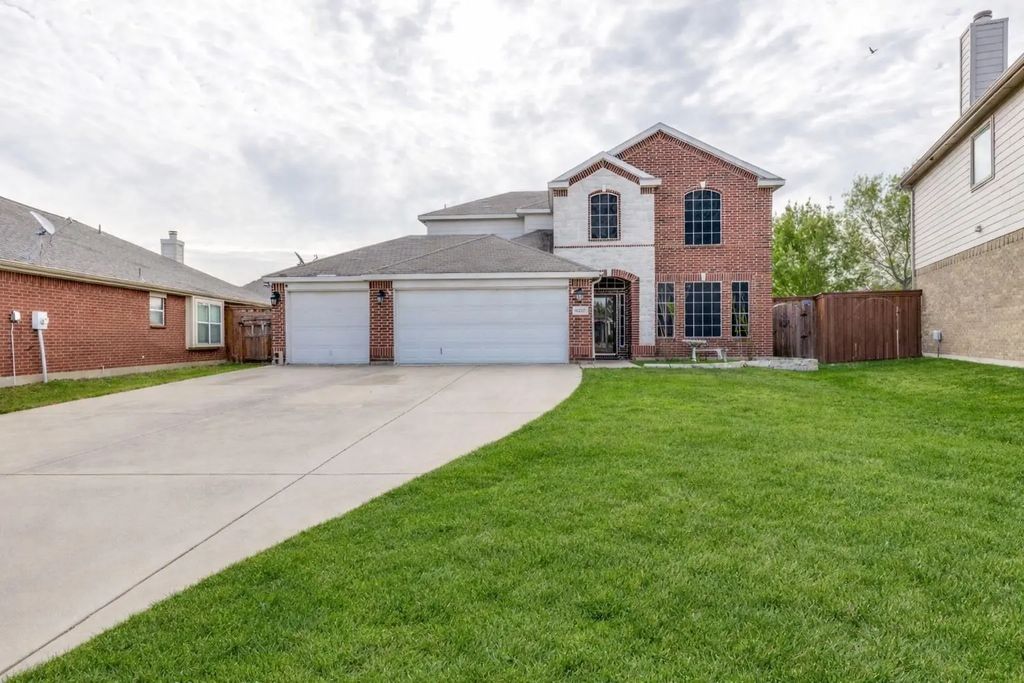 6217 Granite Creek Drive, Fort Worth