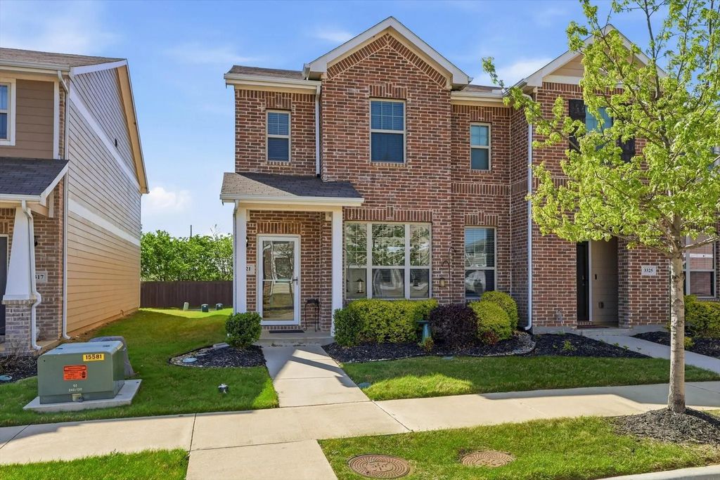 3321 Cricket Drive, Denton