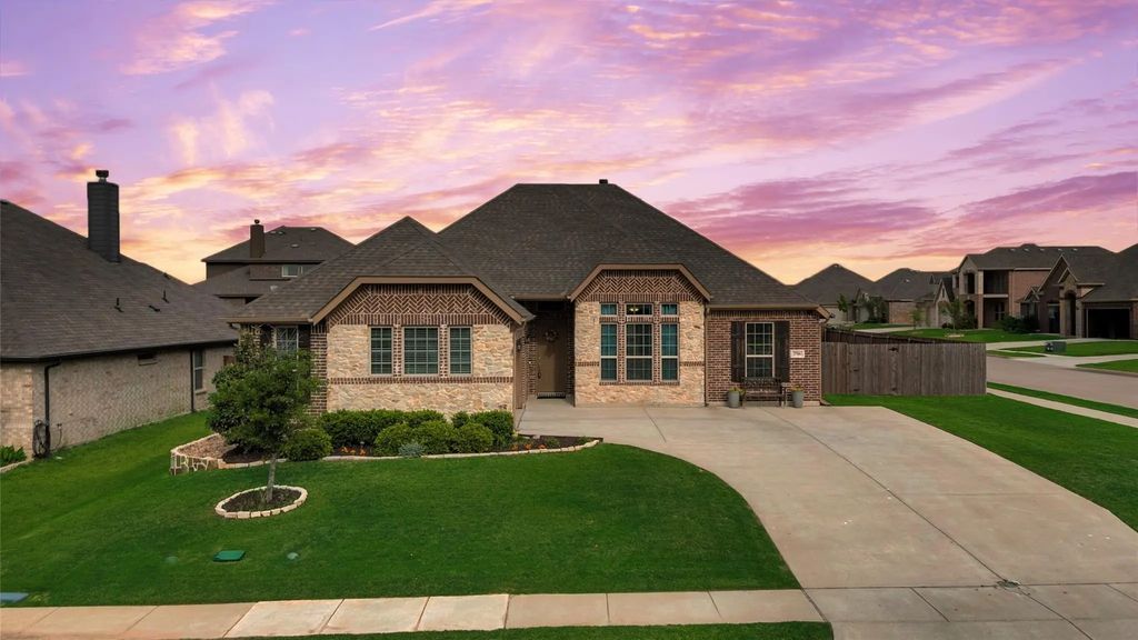 3706 Iron Horse Pass, Krum
