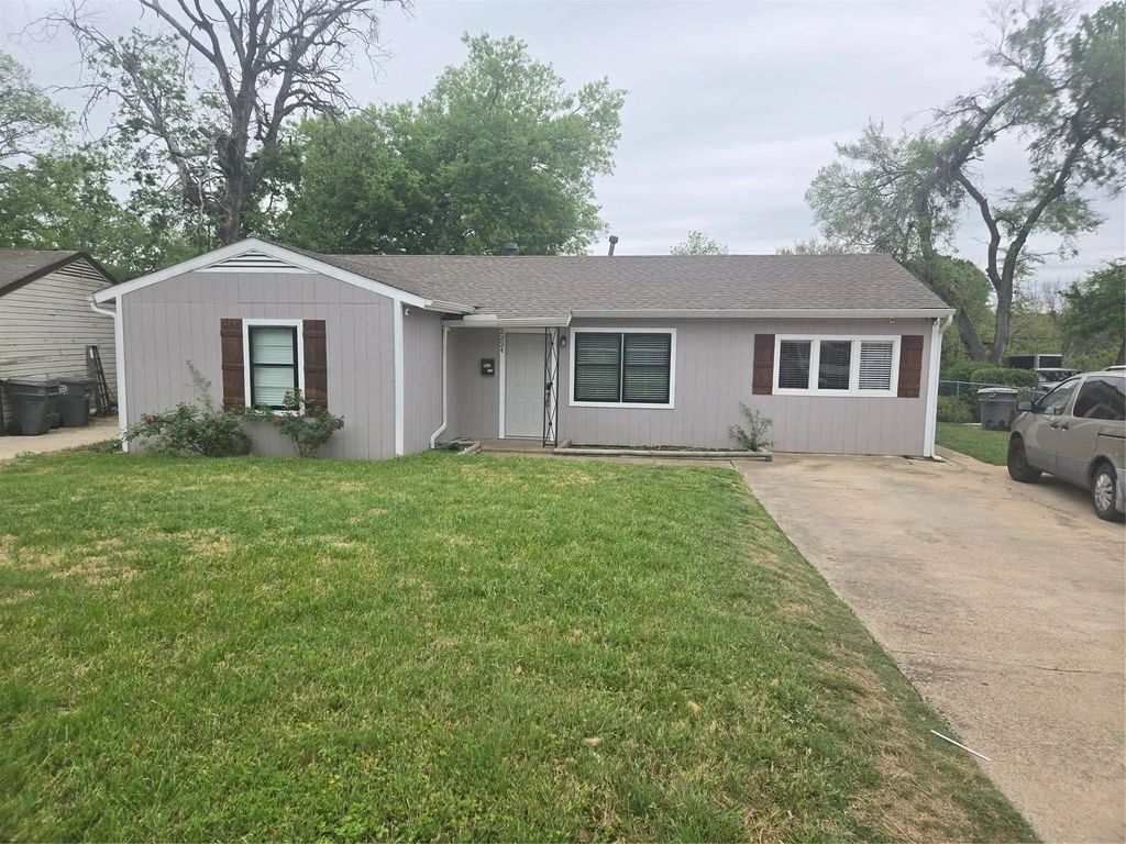 2334 Wolcott Drive, Dallas