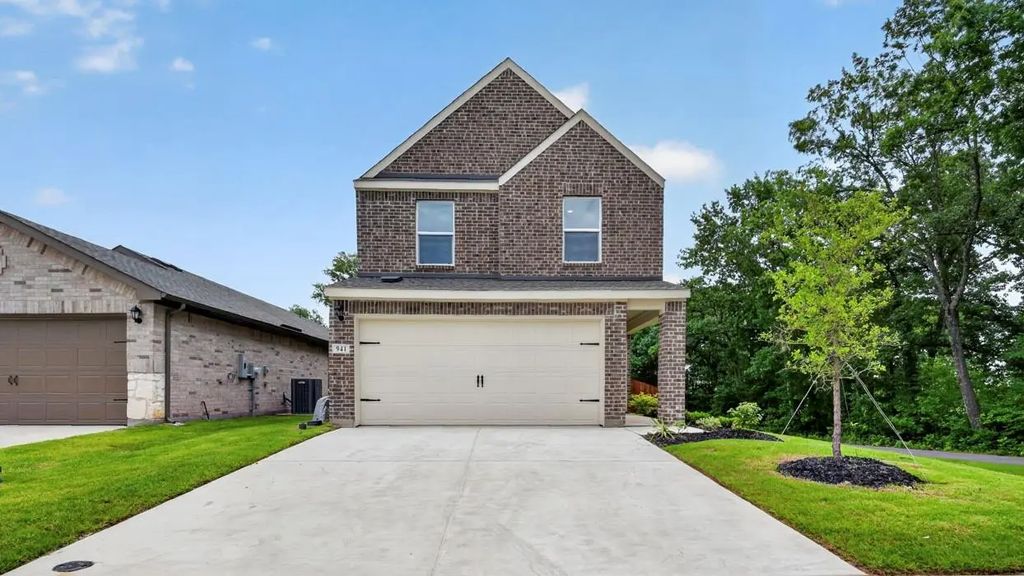 941 Jefferson Way, Sherman