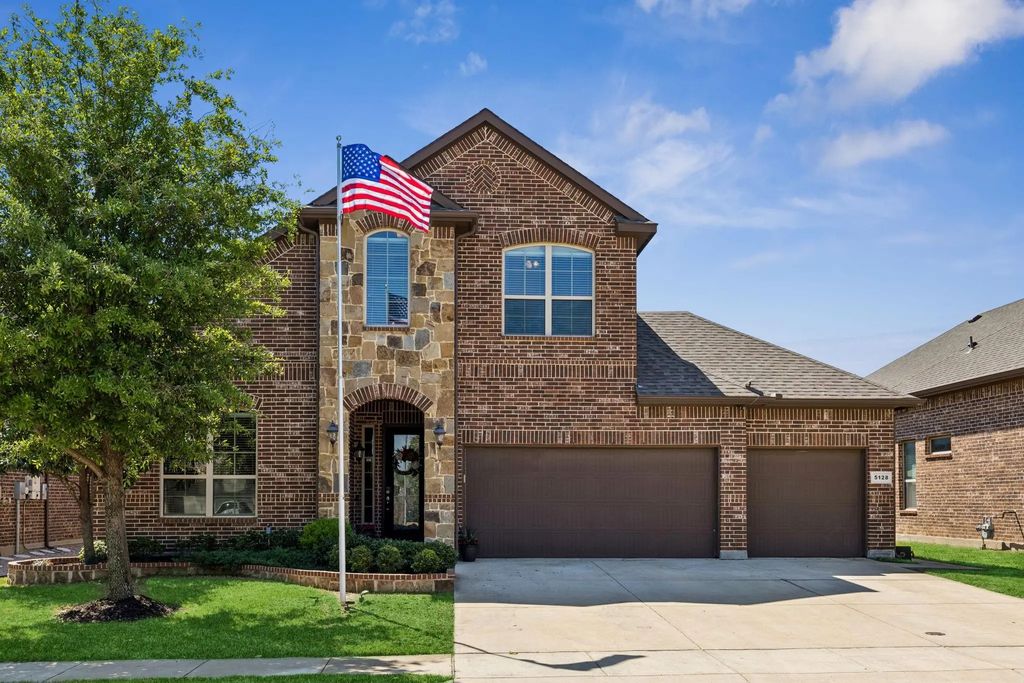 5128 Dominica Lane, Fort Worth