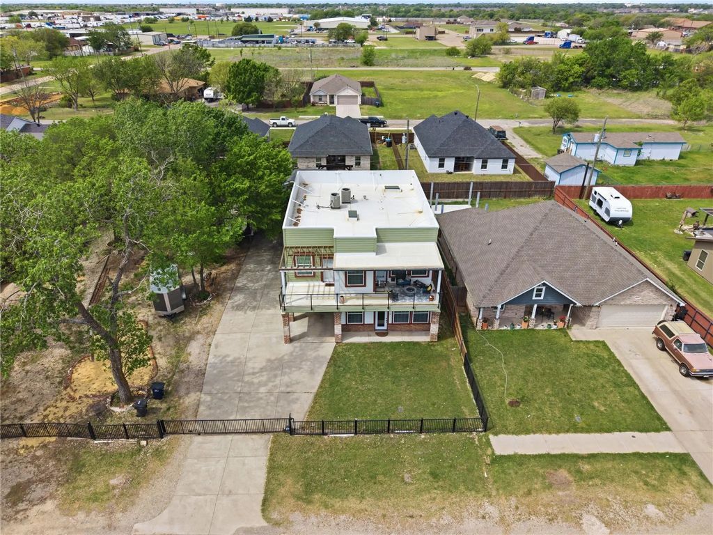 9416 Claudia Drive, Fort Worth