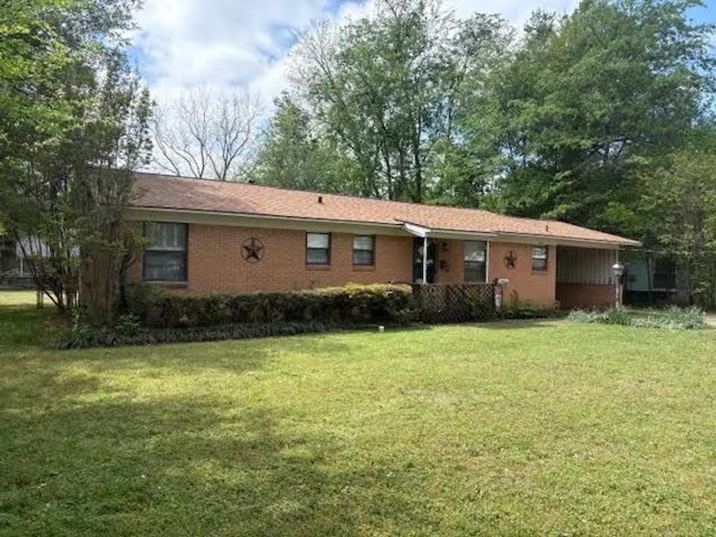 312 Radio Road, Sulphur Springs