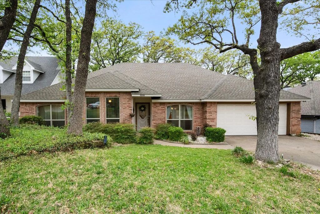 5206 Boyd Trail, Arlington
