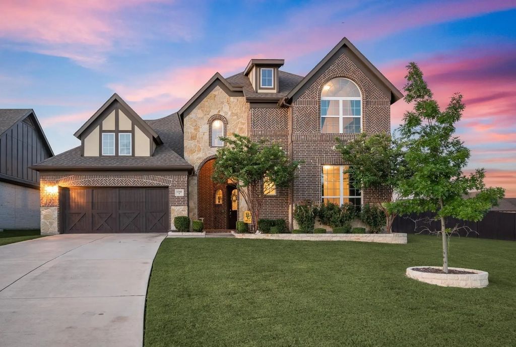 12103 Indian Creek Drive, Fort Worth