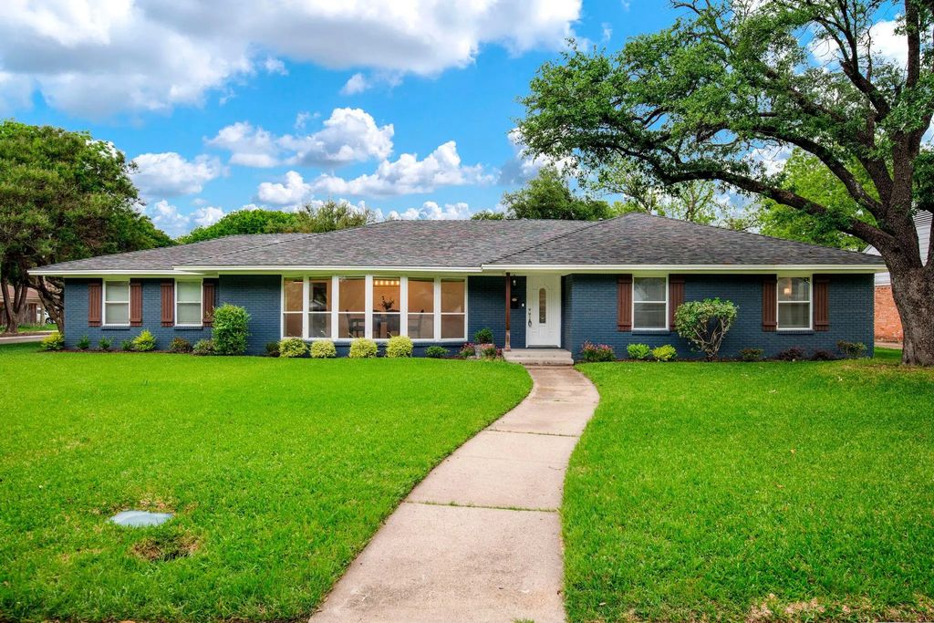 3001 Lavita Lane, Farmers Branch