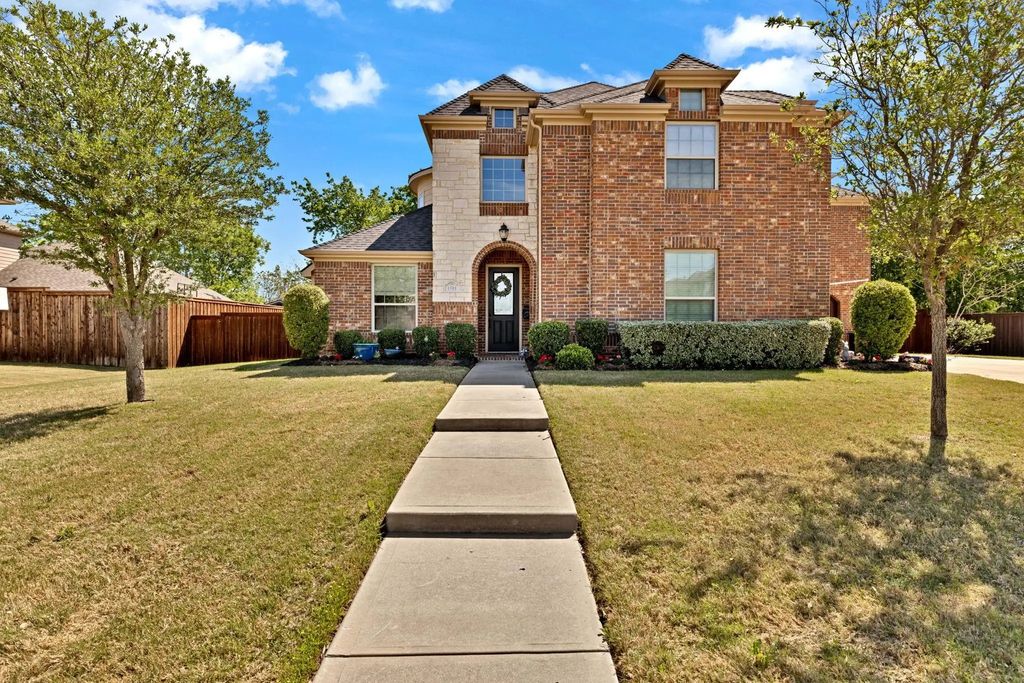 1501 Goldenrod Lane, Keller