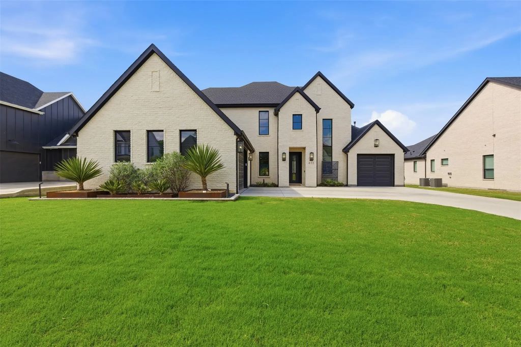 413 Trigger Trail, Argyle