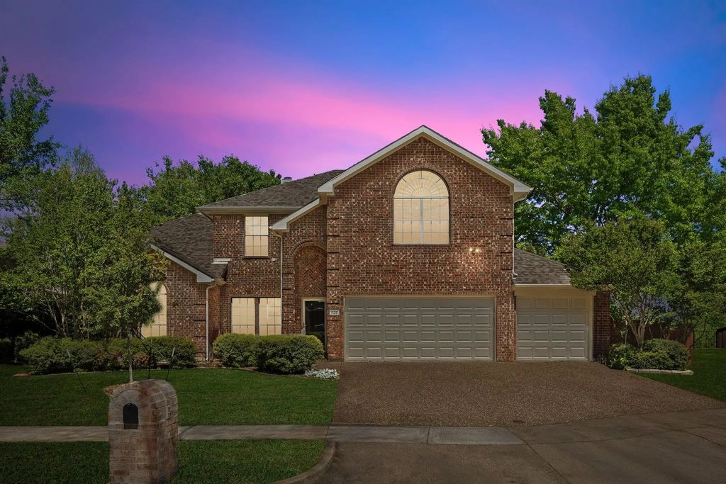 825 Hillside Drive, McKinney