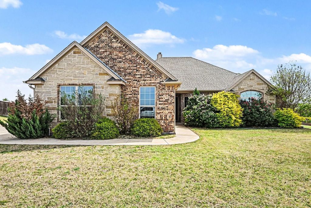 104 Stanford Lane, Springtown