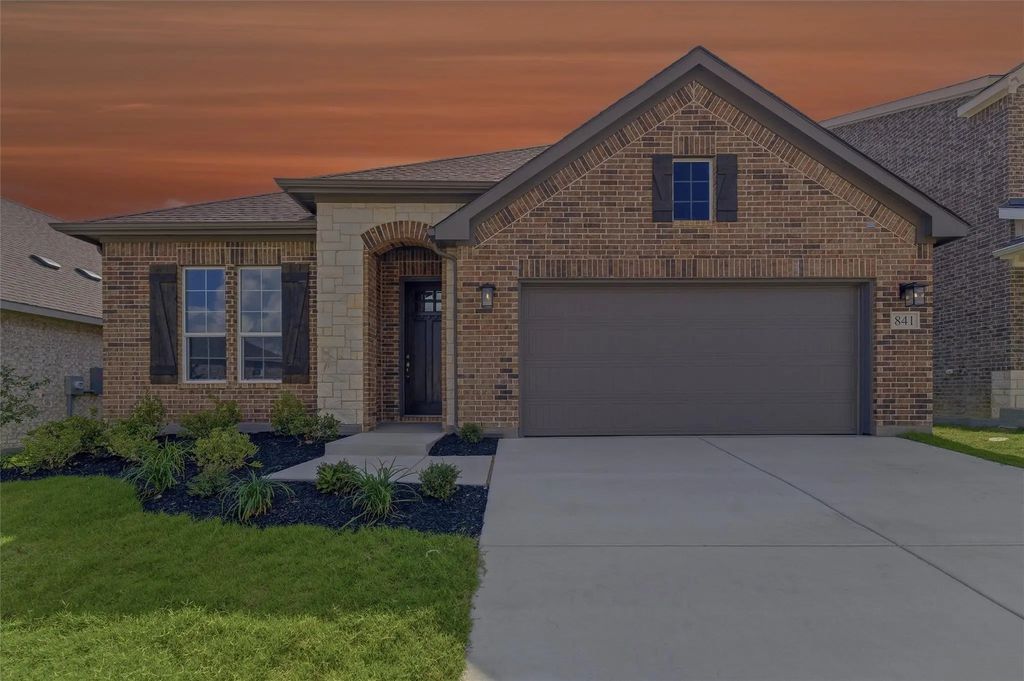 841 Elmstead Drive, Fort Worth