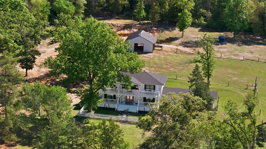 17450 N State Highway 19, Palestine