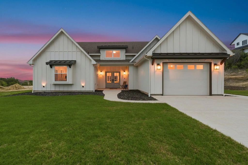 3695 Beacon Lake Drive, Bluff Dale
