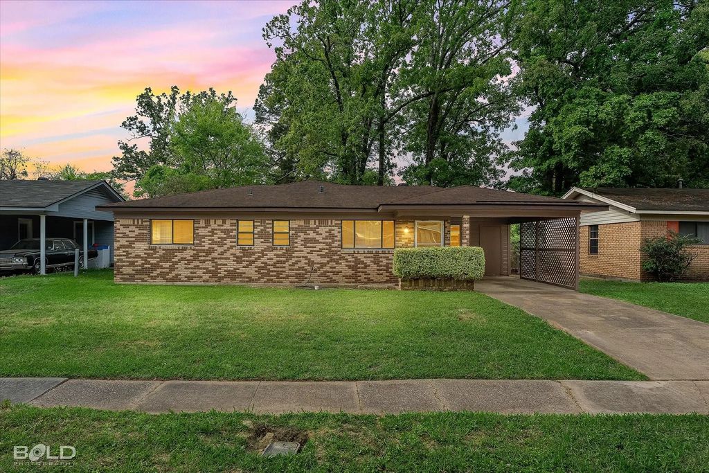 622 Meadowdale Place, Shreveport