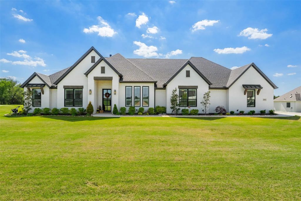 2012 Southern Rise Court, Granbury