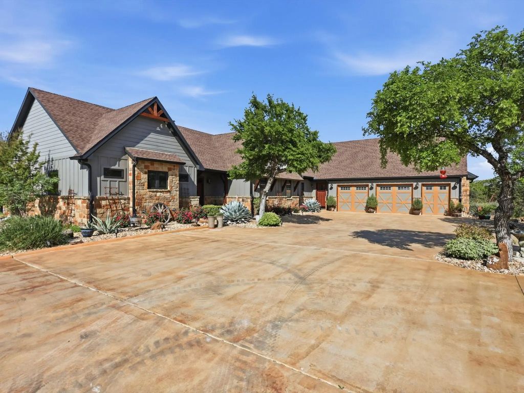 560 Mastadon Way, Weatherford