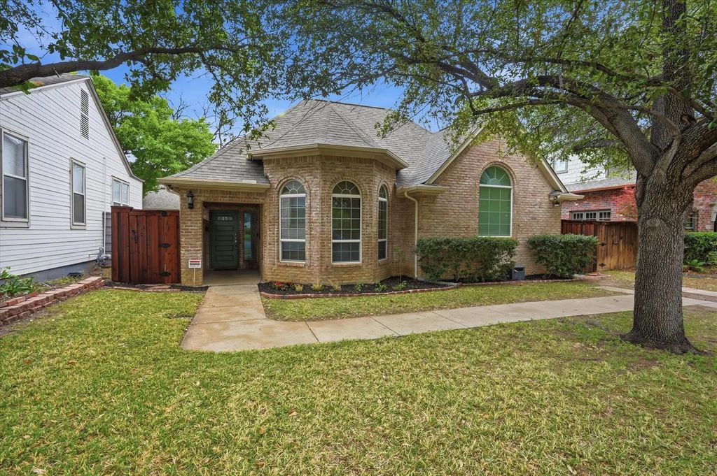 3332 W 4th Street, Fort Worth