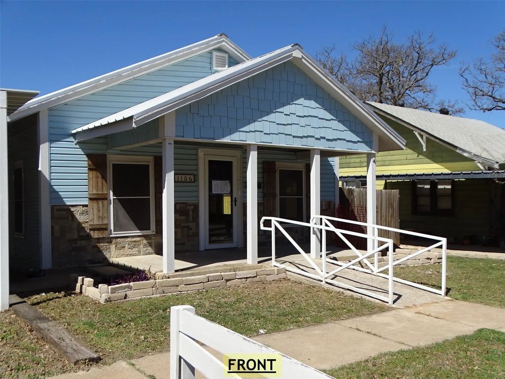1106 W 14th Street, Cisco