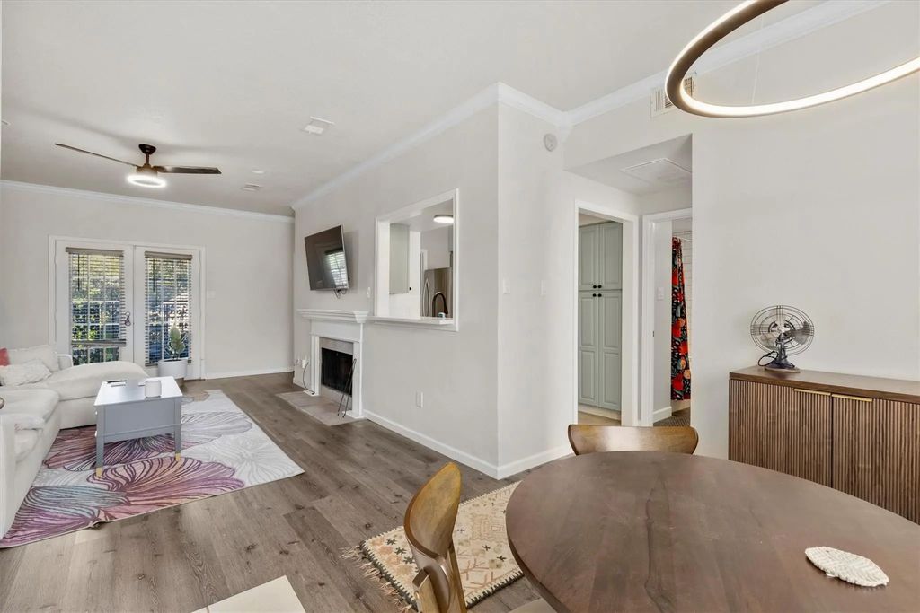 3550 Country Square Drive 111, Carrollton