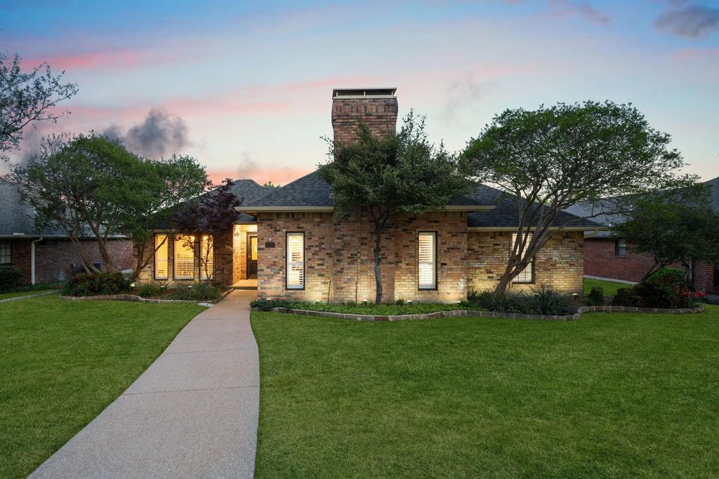 1110 Seminary Ridge, Garland