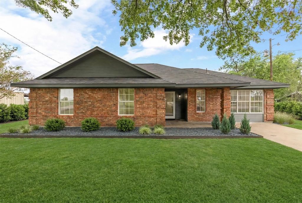 4526 County Road 107, Kaufman