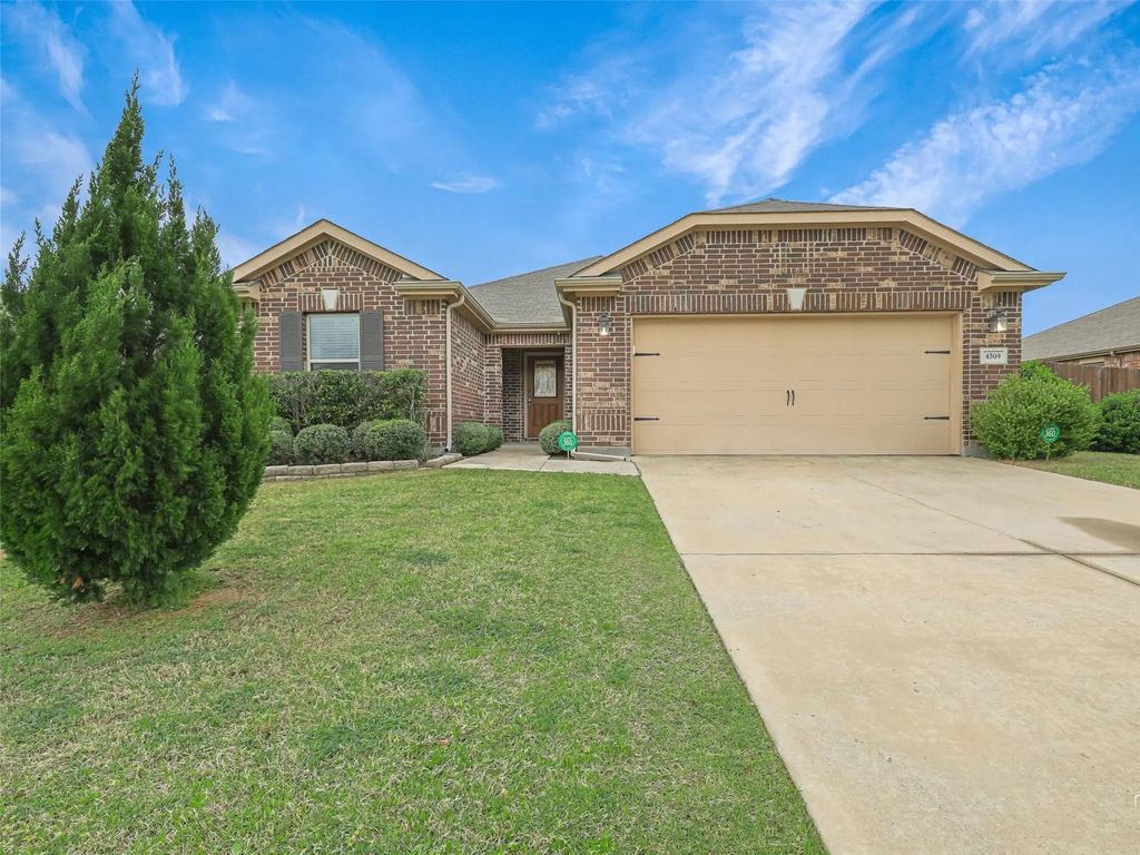 4509 Maplewood Avenue, Balch Springs