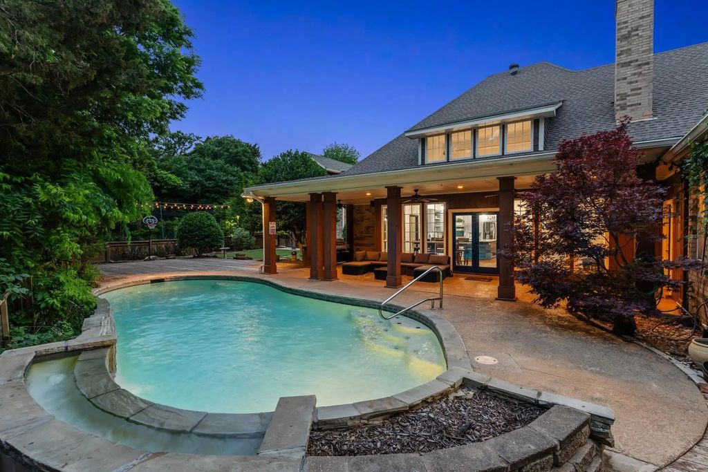 904 Mobley Road, Cedar Hill