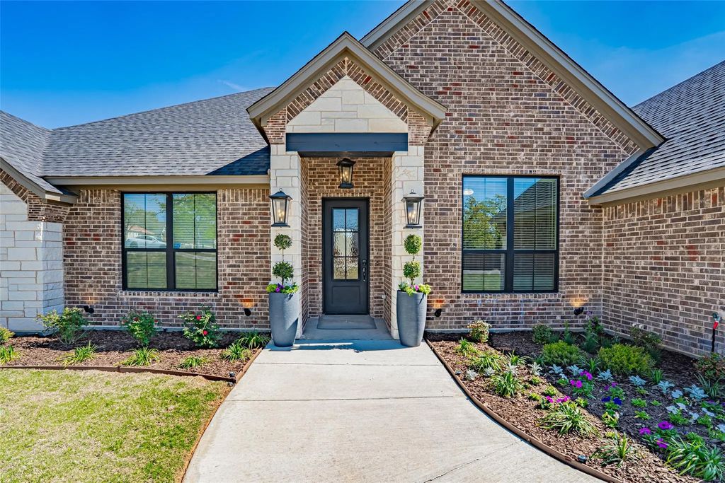 170 Tennessee Drive, Stephenville