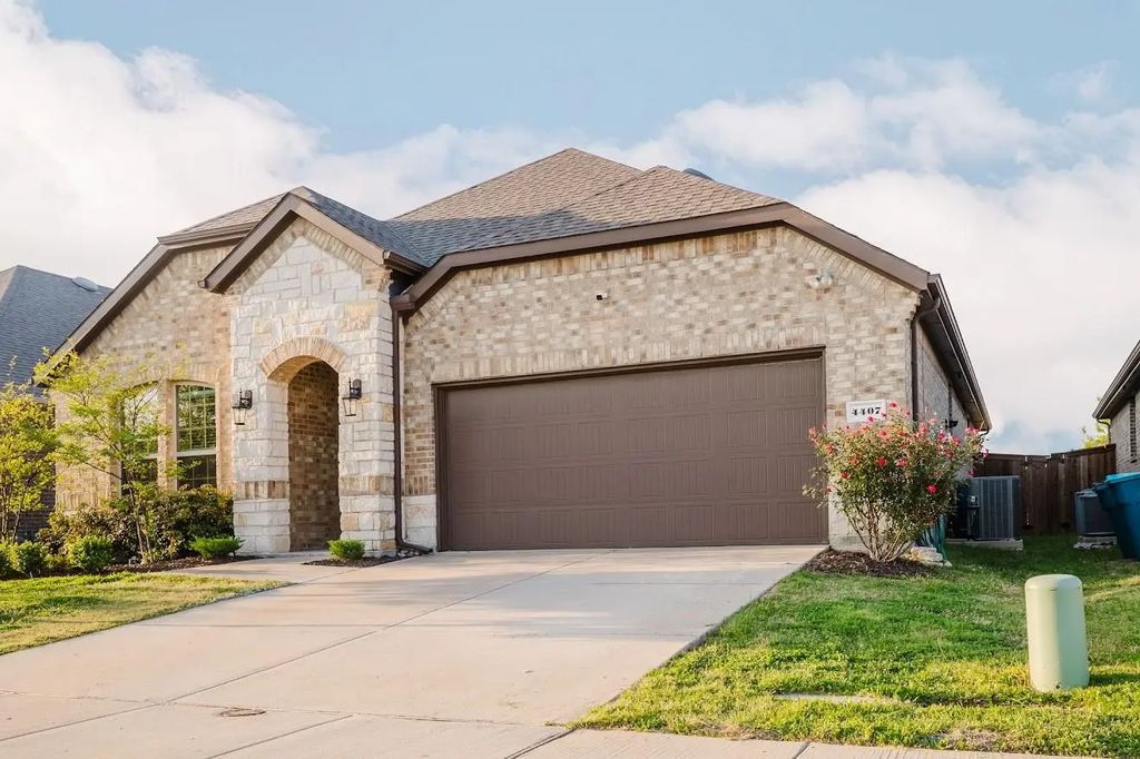 4407 Stockdale Lane, Forney