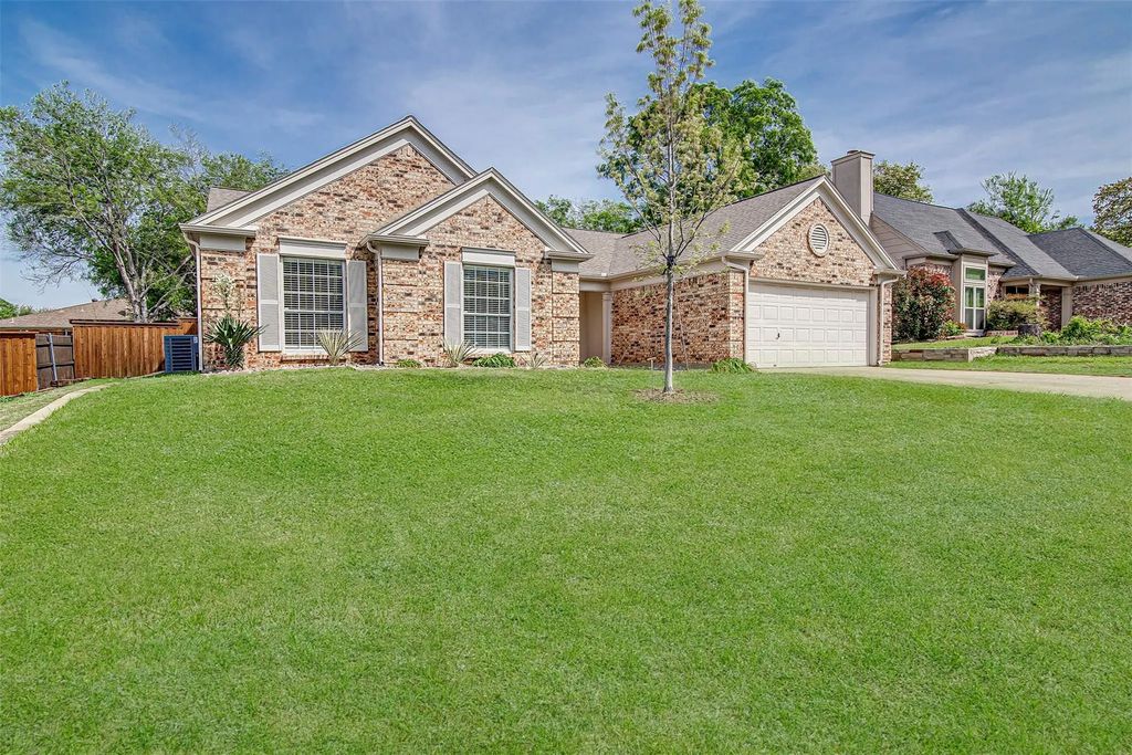 6713 Inwood Drive, North Richland Hills