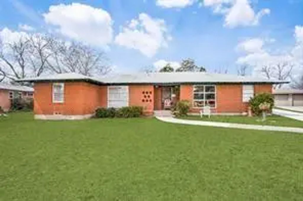 9533 Dixie Lane, Dallas