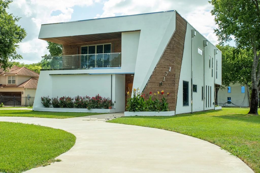 1719 Right Field Court, Cedar Hill