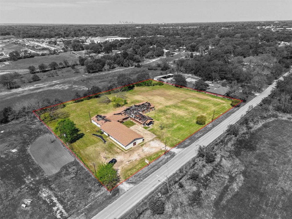 2018 Haymarket Road, Dallas