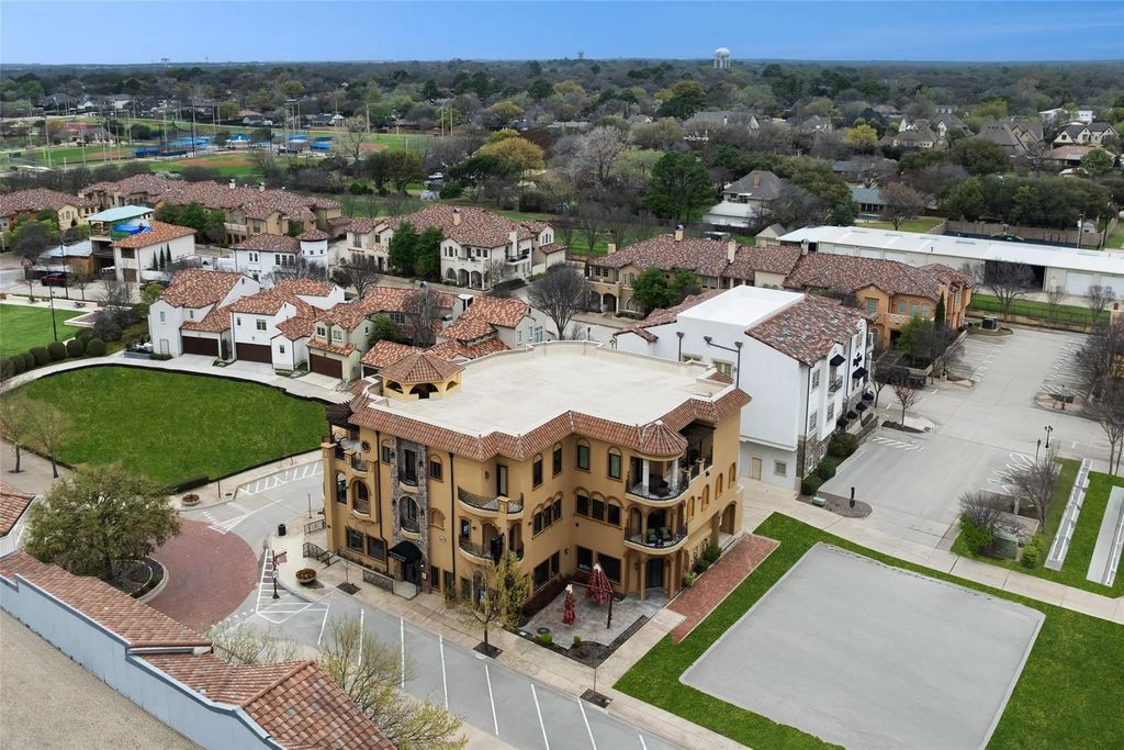 62 Main Street 200, Colleyville
