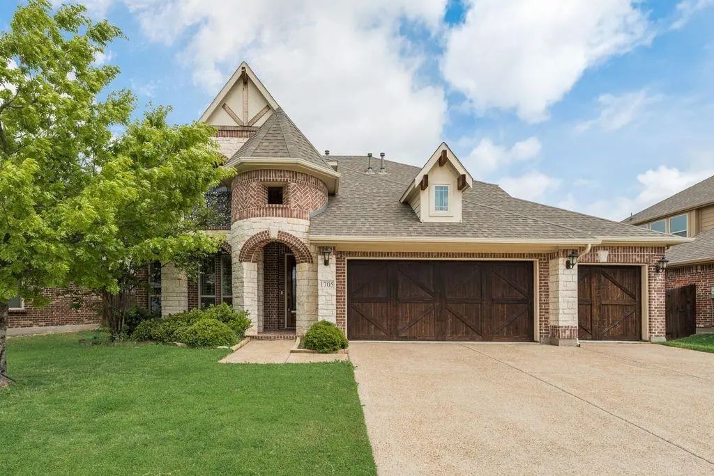1705 Emma Pearl Lane, Little Elm