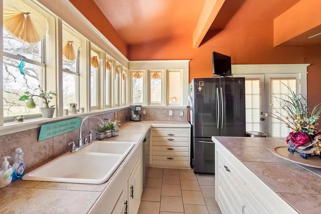 12886 Texas Highway 19 N, Sulphur Springs