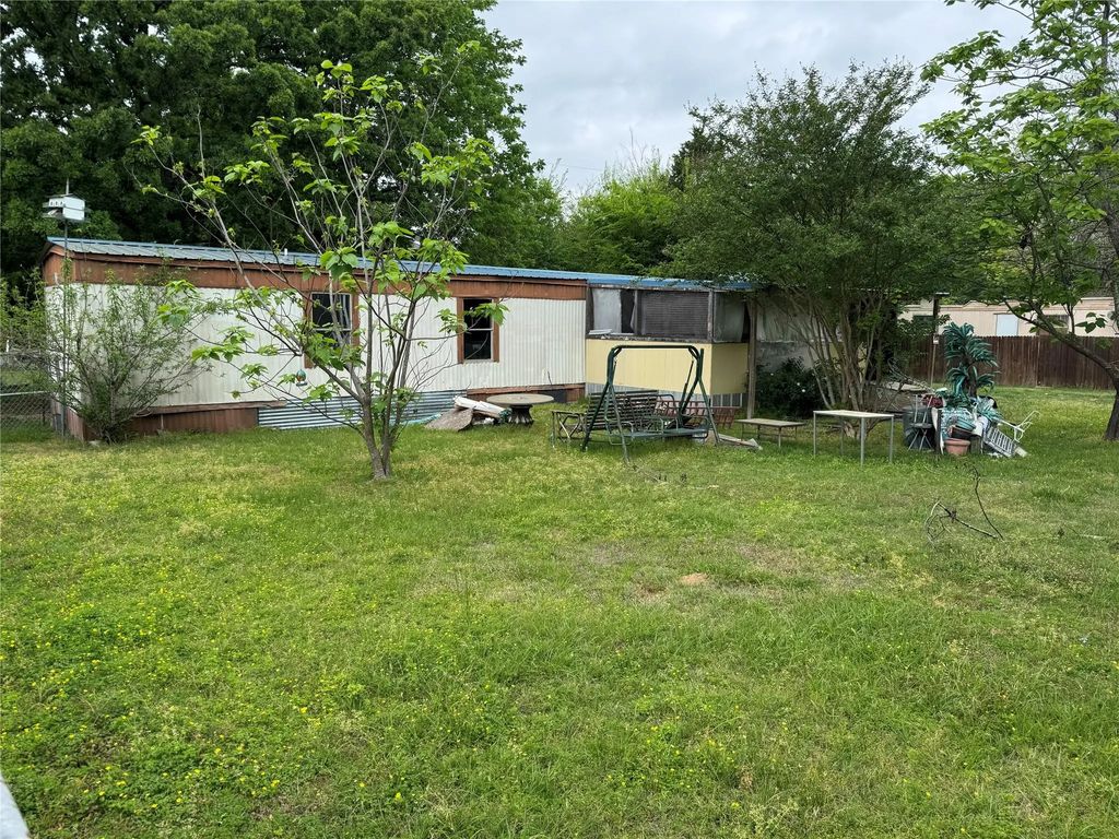 133 Erie Street, Mabank