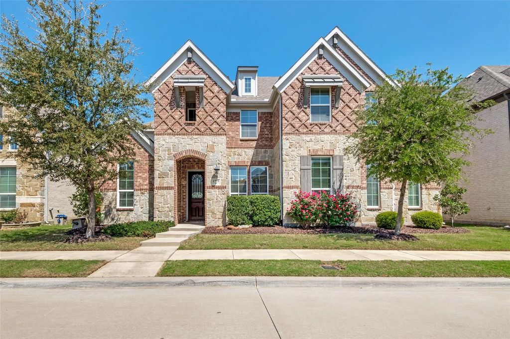 1775 Bramshaw Trail, Farmers Branch