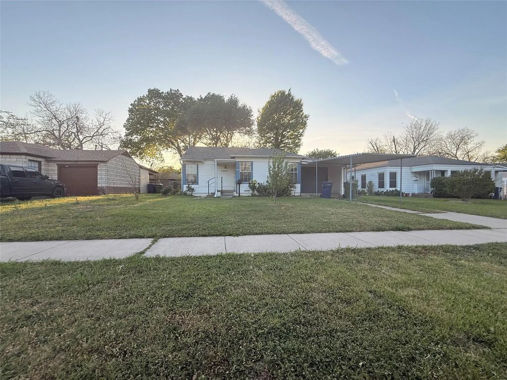 1305 Shady Lane, Garland