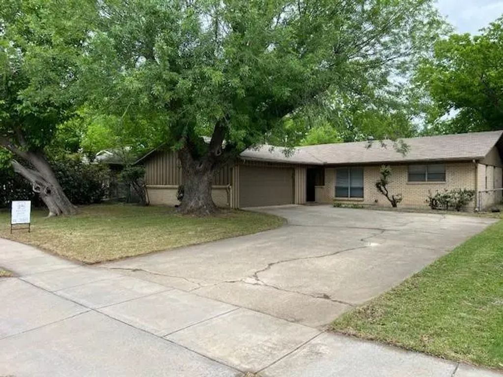 1716 Westchester Street, Denton