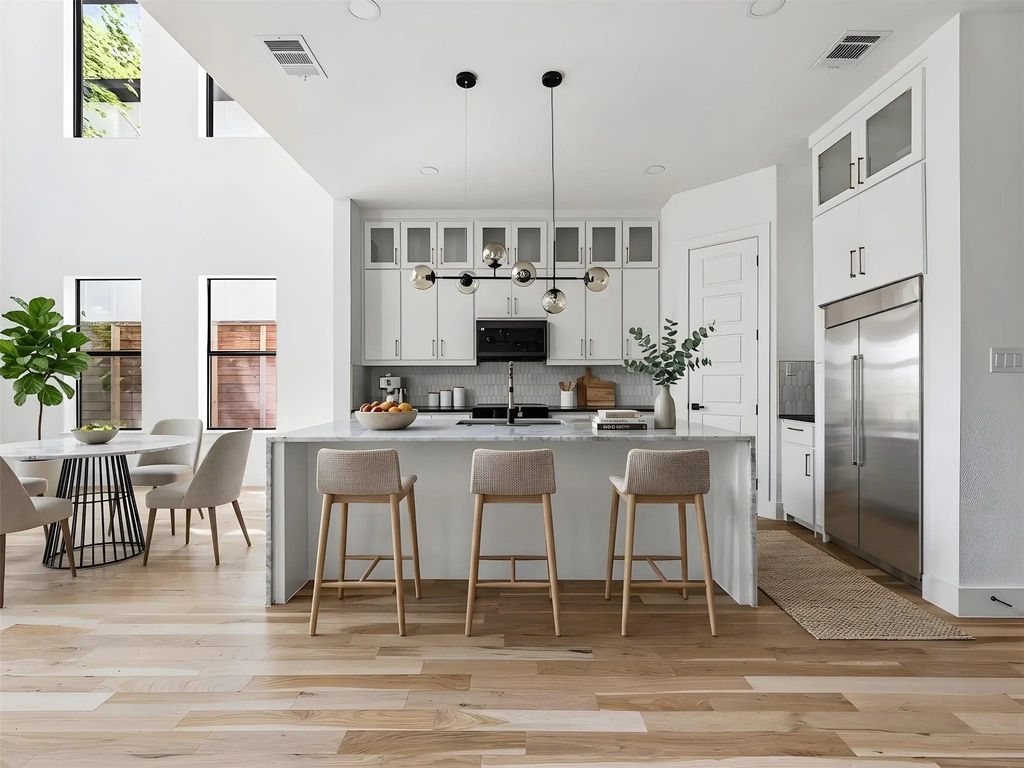 1958 Toronto Street, Dallas